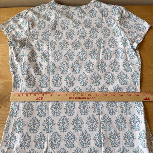 J MCLAUGHLIN SS TEE CATALINA CLOTH NYLON TREES PATTERN CASUAL CHIC TRAVEL L - Picture 11 of 12